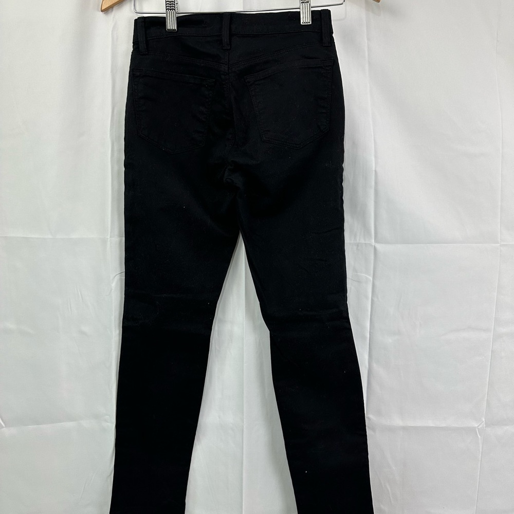 Black skinny Pant with ripe knees
